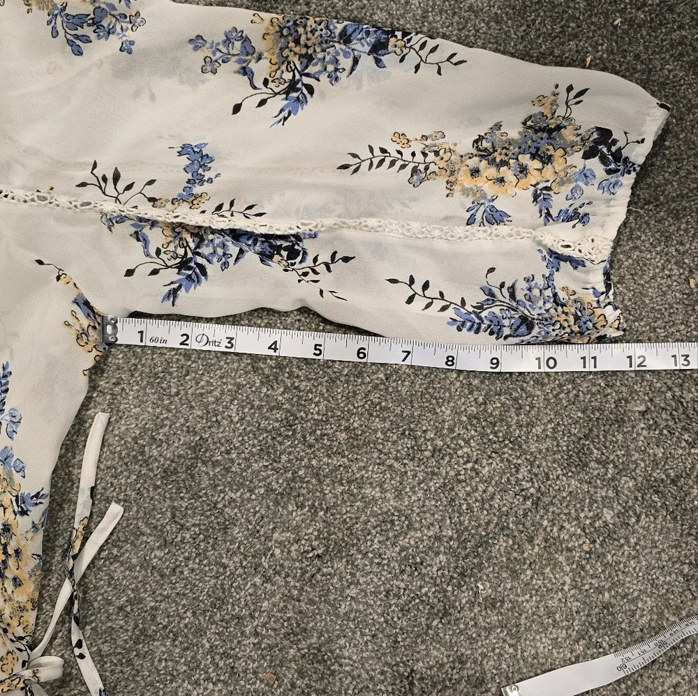 American Rag Blouse - Picture 6 of 7